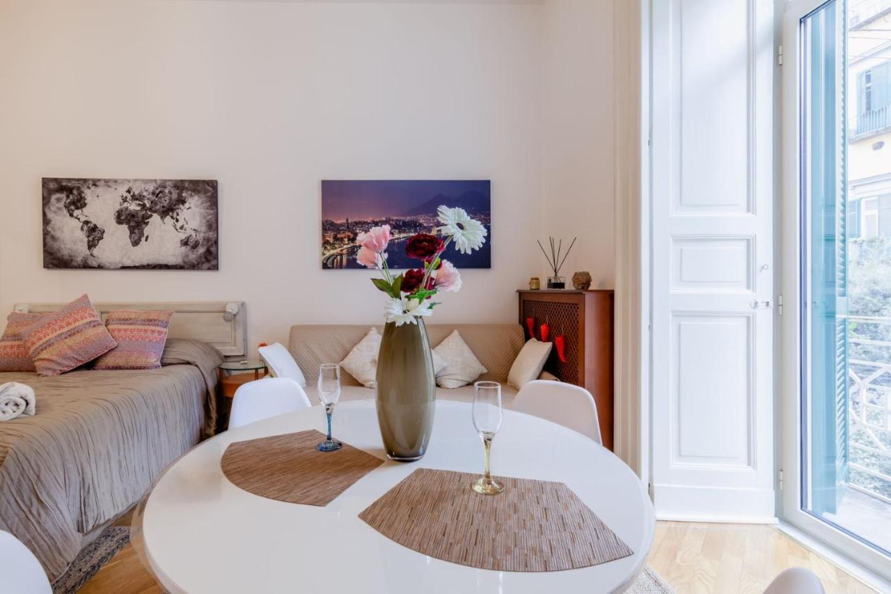 Museum Luxury Suites Наполи Екстериор снимка