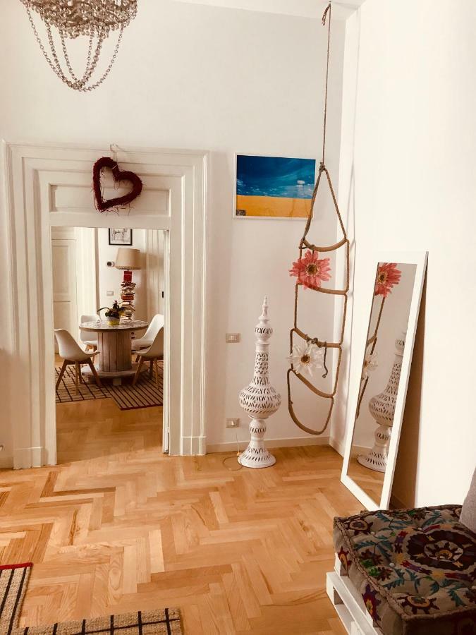 Museum Luxury Suites Наполи Екстериор снимка